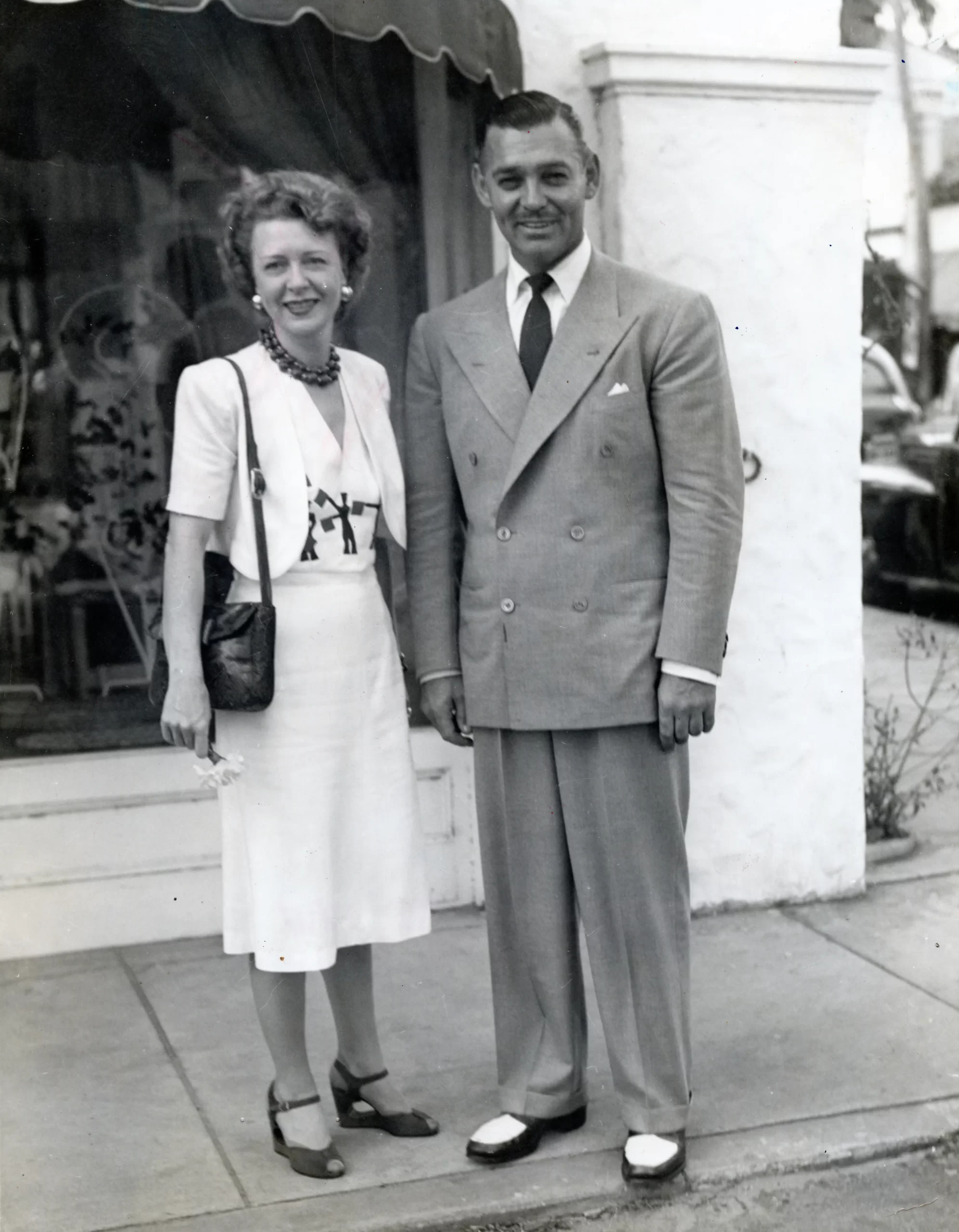 Laura "Dolly" Hylan O'Brien and Clark Gable on Worth Avenue in Palm Beach, 1937.  

Morgan Collection.